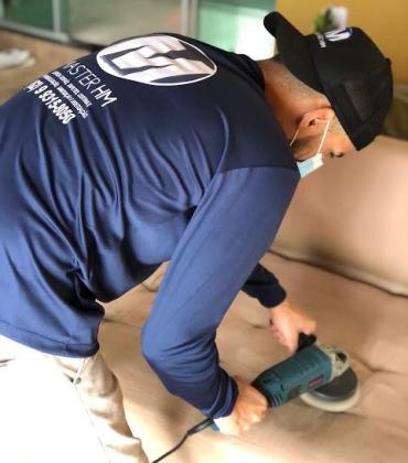 Limpeza e higienização de sofá - LavMaster